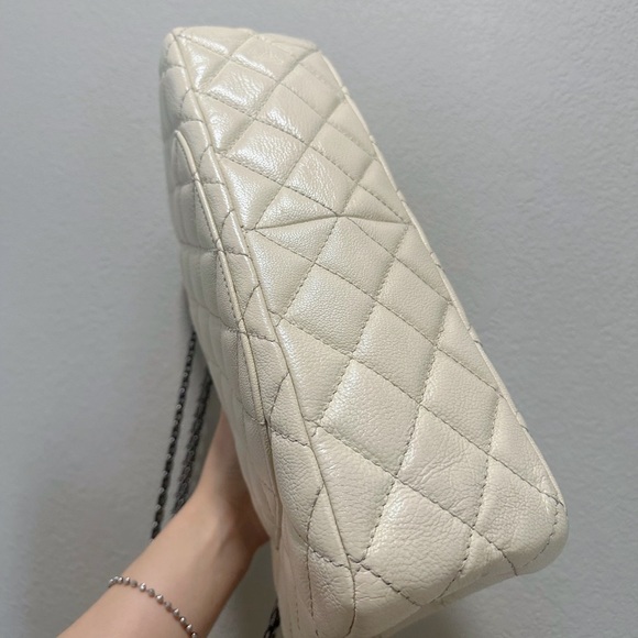AUTHENTIC Chanel 2.55 reissue 227 White - Picture 6 of 11